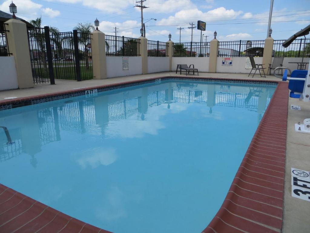 Executive Inn & Suites West Columbia Exterior foto